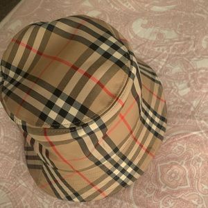 Burberry women’s hat
